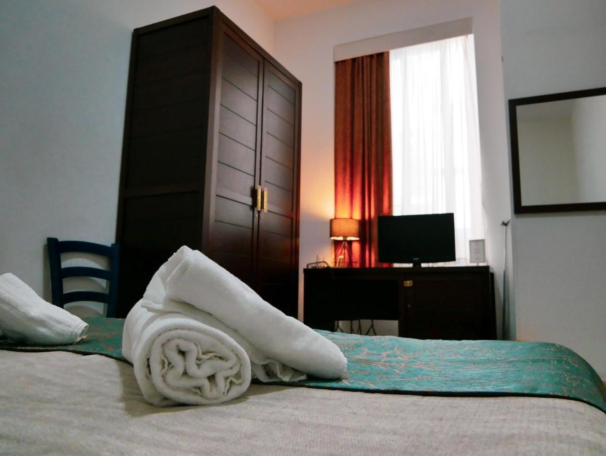 My Friend Antonia Bed and Breakfast Barcellona Pozzo di Gotto Eksteriør billede